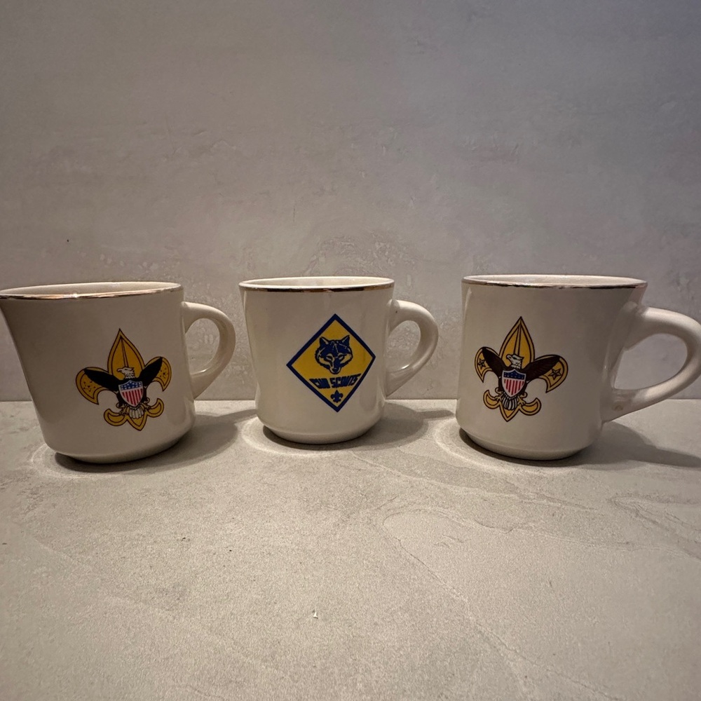 Set Of 3 CUB & BOY SCOUT MUG - Vtg Classic Crest White Coffee Cup w Gold Rim
